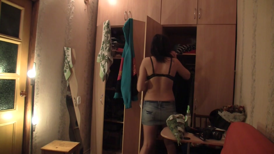 Girl with thick sexy ass getting raunchy doggy fuck