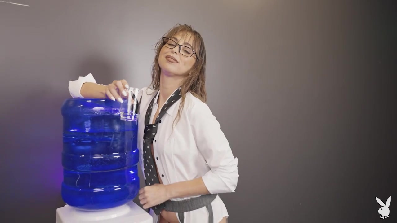 Riley Reid in Water Break - PlayboyPlus