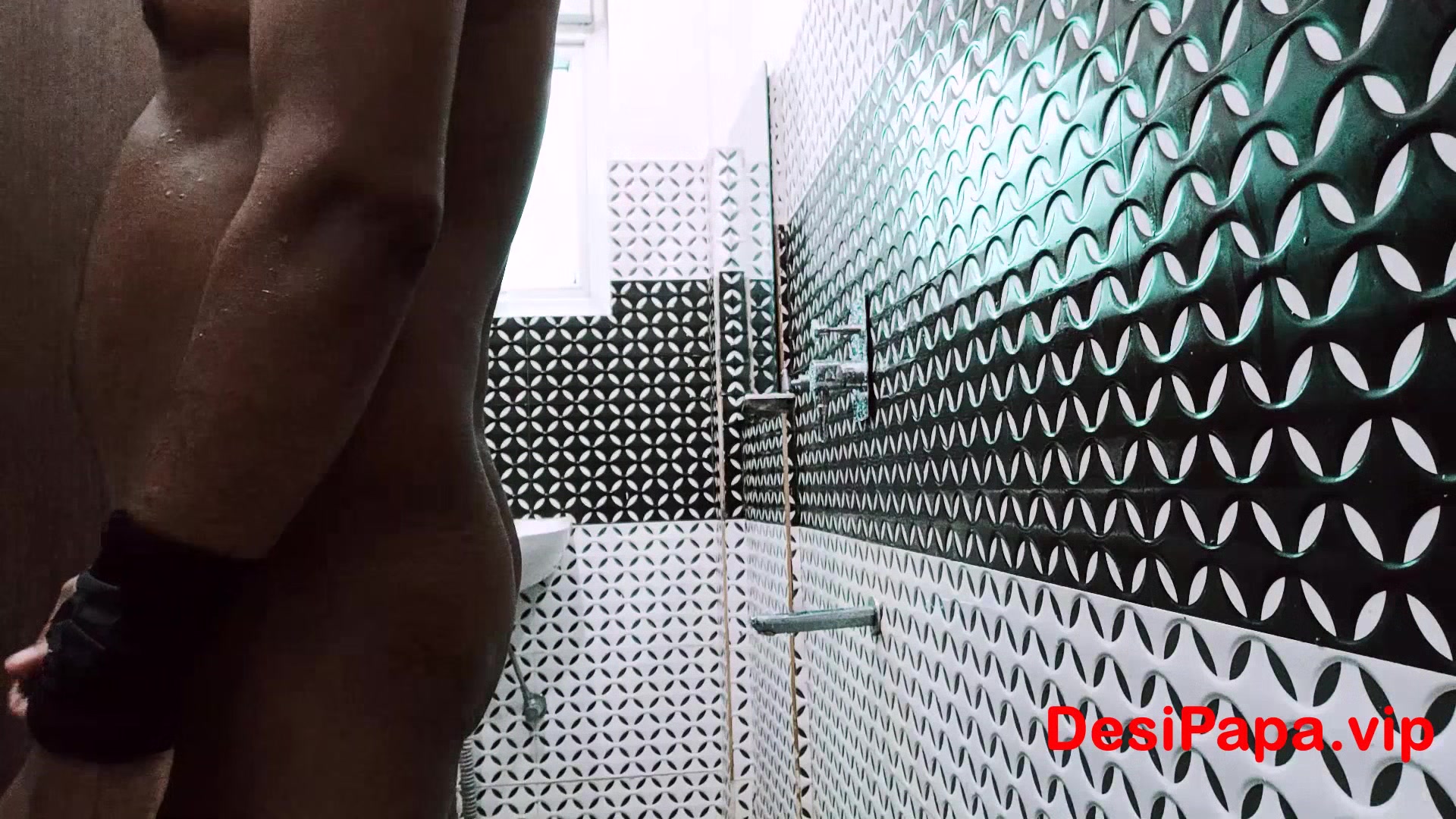 Hot Indian Bhabhi ki Zordaar Bathroom Mai Chudai In Hindi Audio