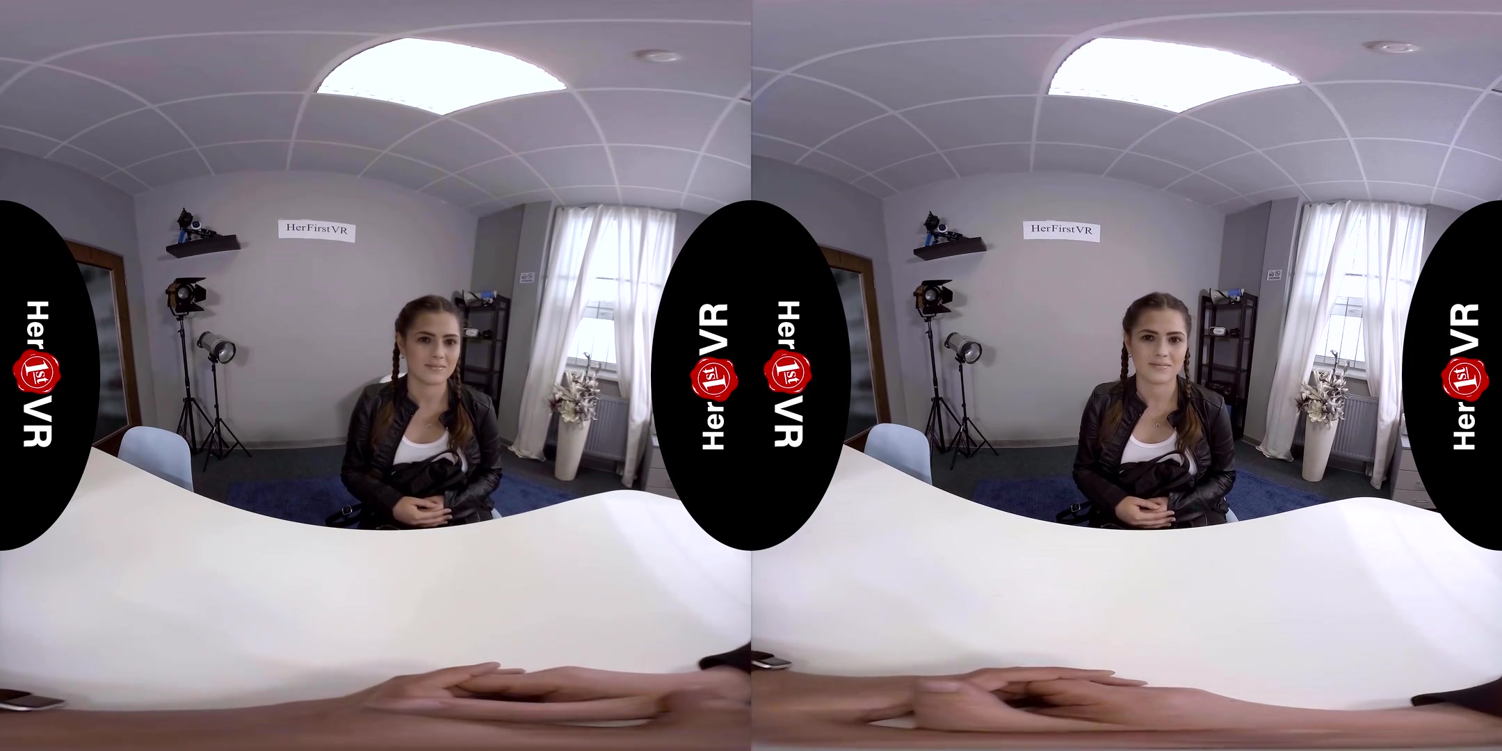 Catherine - First VR Casting - Thick Solo Model Fingering