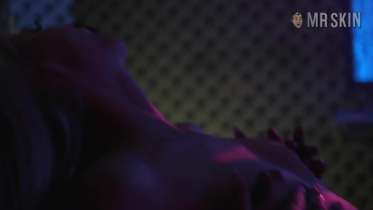 Madeline Zima Gets Muckbanged and Meryl Streep's RARE Nudity - Mr.Skin