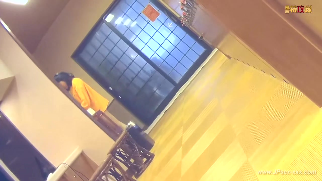 japanese public bathroom changeroom.100