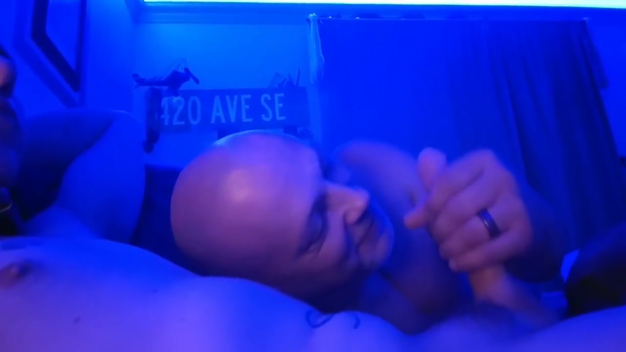 Mike G Feeding Me Cock 7 Min