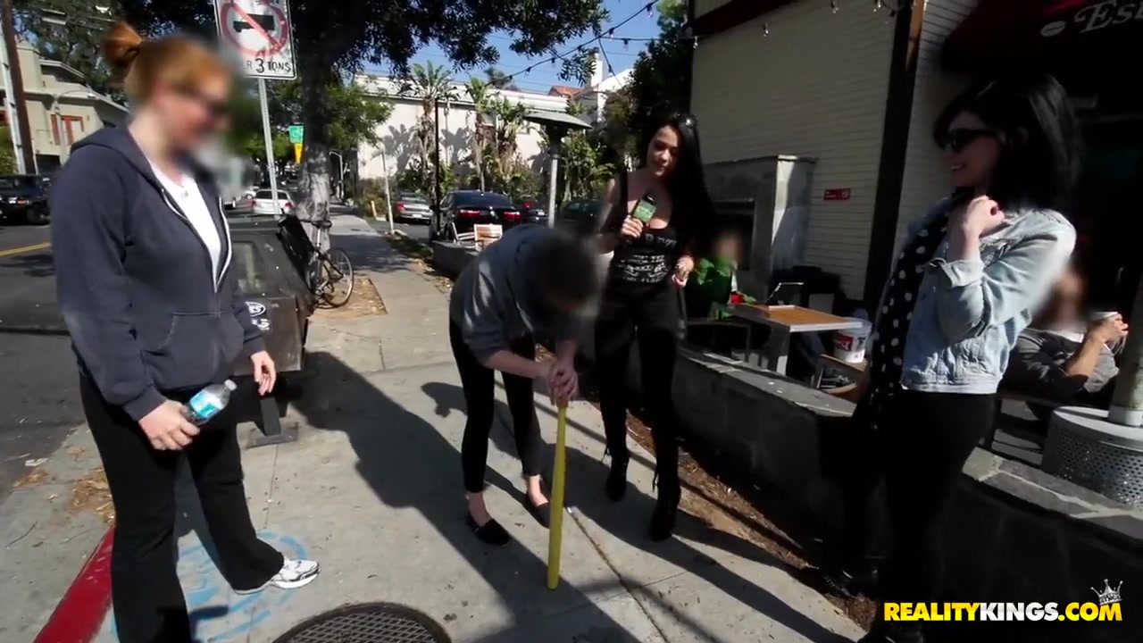 Money Talks starts with a naked game