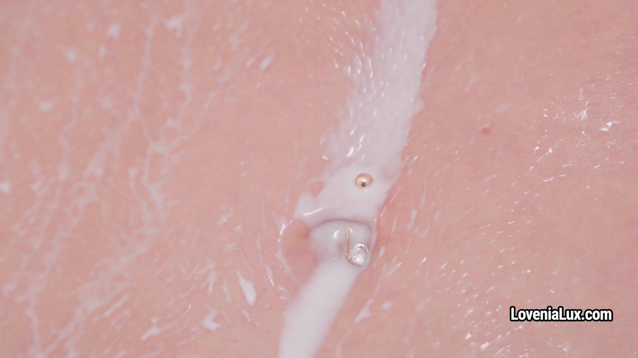 Lovenia Lux - Milky shower