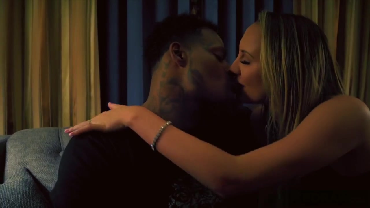 Blackedraw Out Of Town Girlfriend Cheats With Bbc