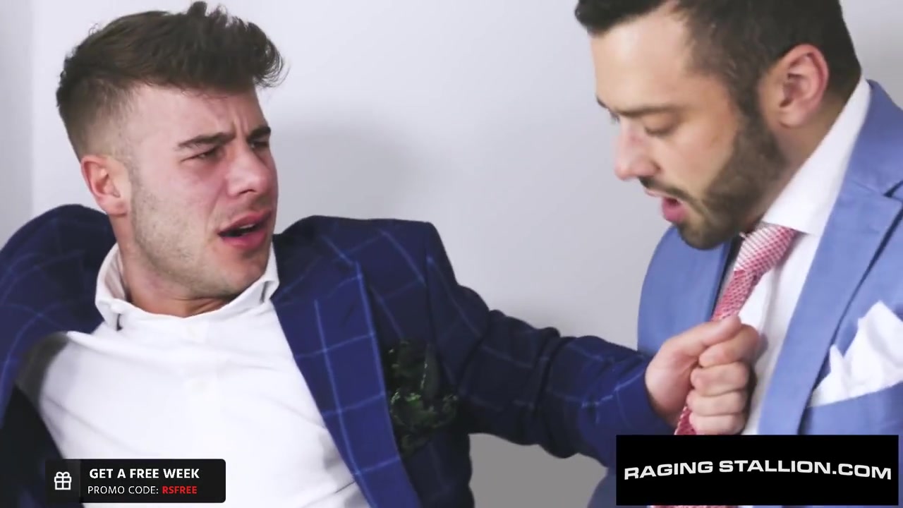 Horny Realtor Rammed By Hot Hunk - Allen King And Drew Valentino