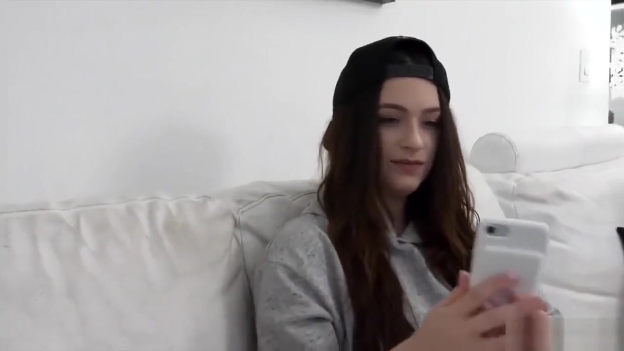 Fucking My Cute Stepsis Till She Cums