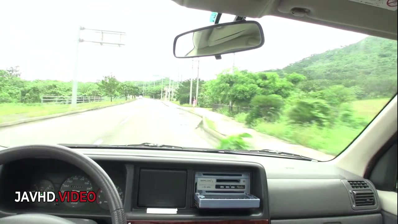 Sexy Japanese Beauty Provides Intense Roadside Blowjob Experience
