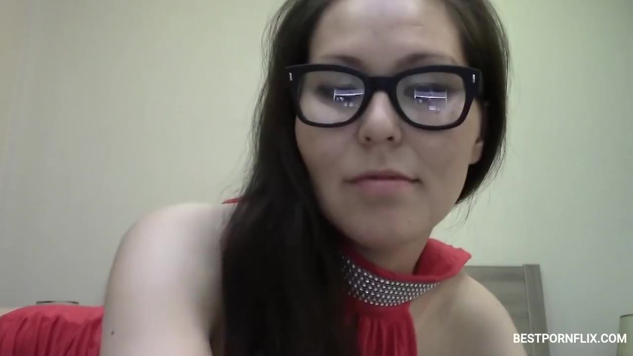 Eva Russian Webcam Model Babe Posing