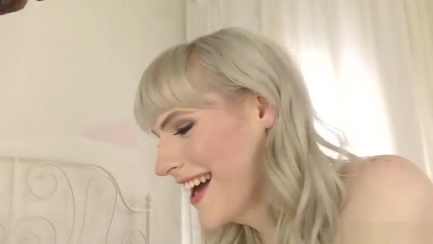 TS Lianna gets her tight ass penetrated by Seam Michaels