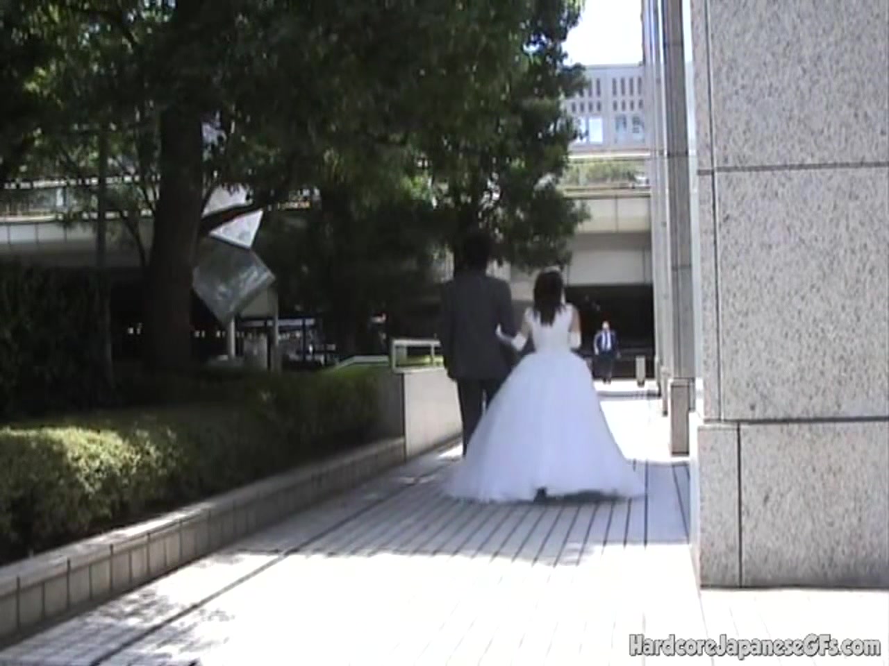 Pissing japanese bride fucked