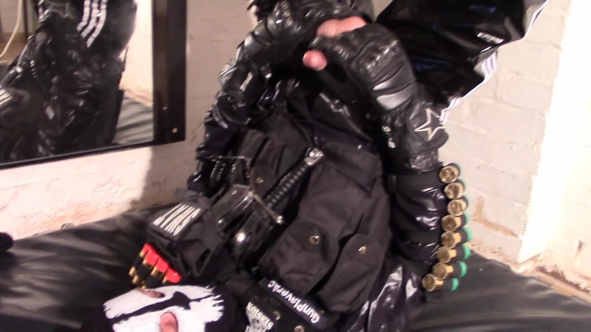 Swat biker gloves cum load