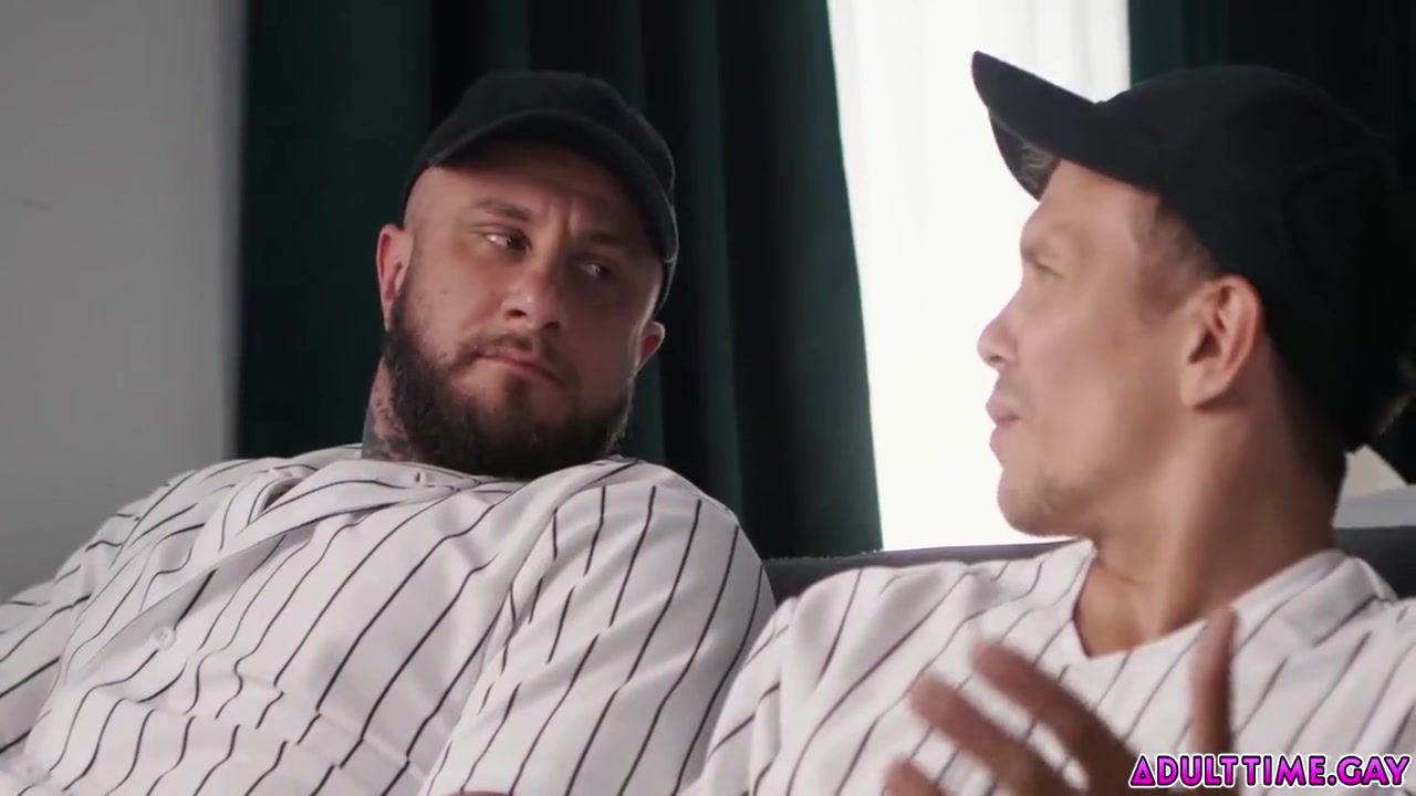 My Cock Is Bigger And It, Man! Two Guys And Crush Stepdaddy Compare Their Dick Sizes! 6 Min With Ethan Chase, Crush Daddy And Gay Porn
