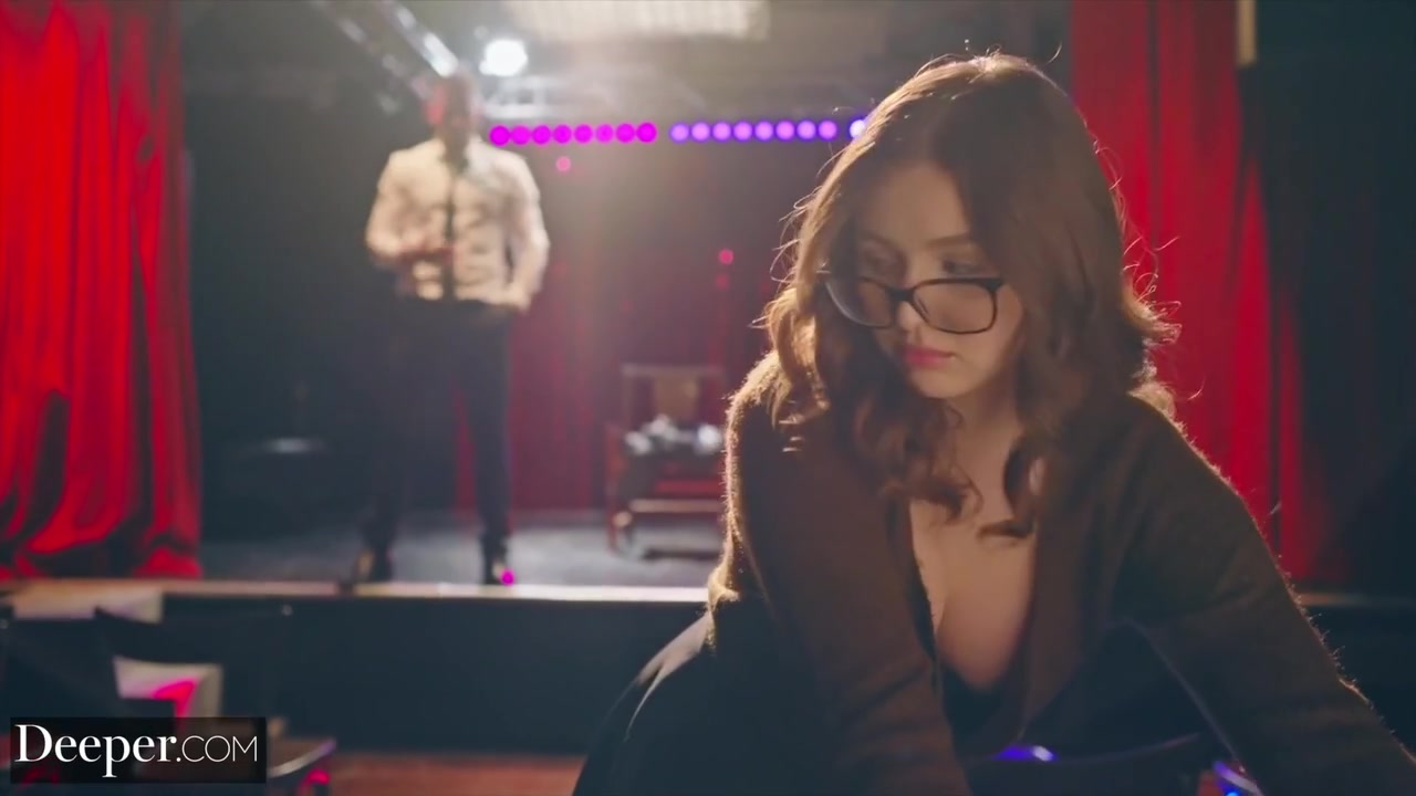 Leana Lovings And Maximo Garcia In Hot Babe Dominated