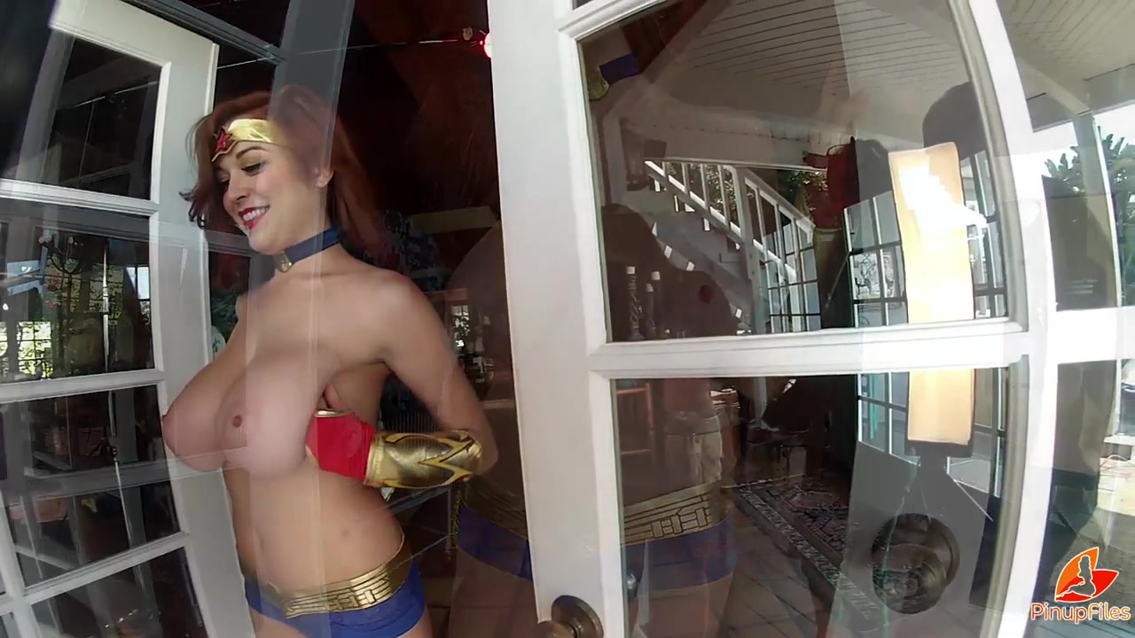 Tessa Fowler - Wonder Woman 4 - PinupFiles