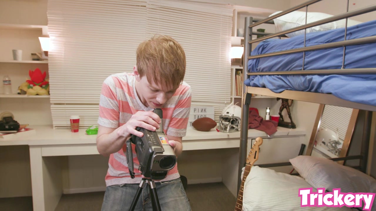 Trickery - Ivy Lebelle fucks a college student 18+ in his dorm
