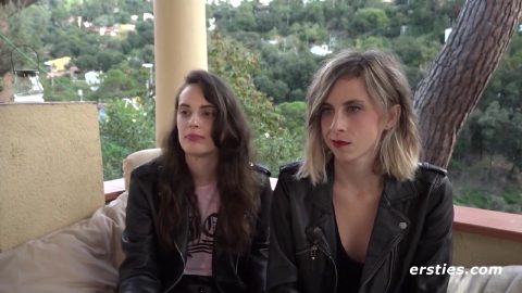 Brunette Lesbians Rub Each Others Clit Until They Burst