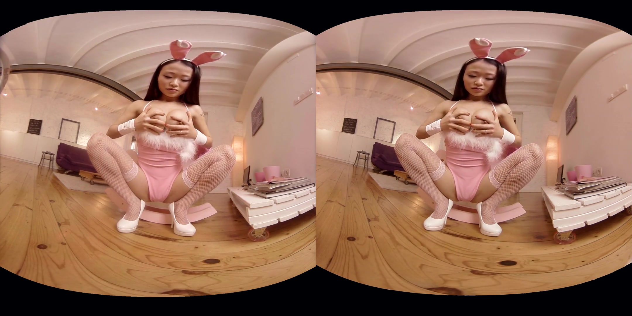 Pussykat in Asian Bunny - VirtualRealPorn