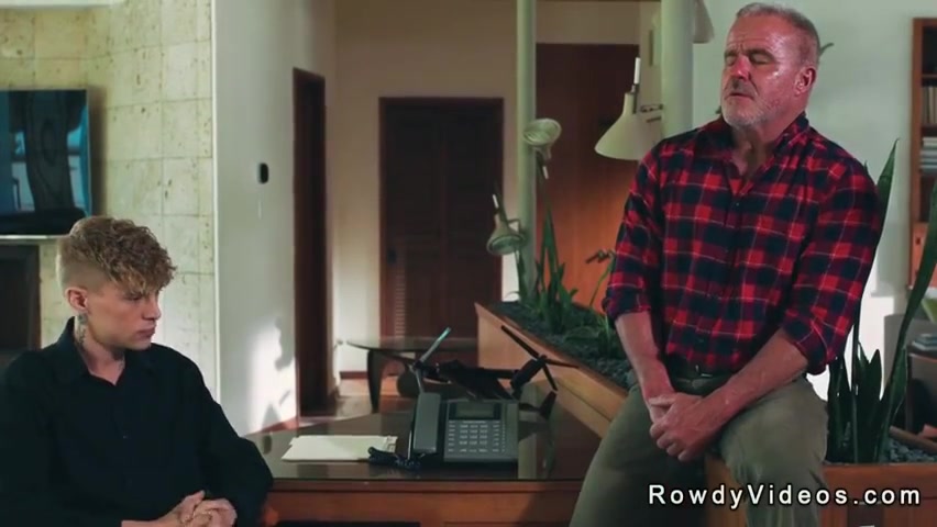 Old Man Anal Fucks Young Stepbrother - Dale Savage And Harley Xavier