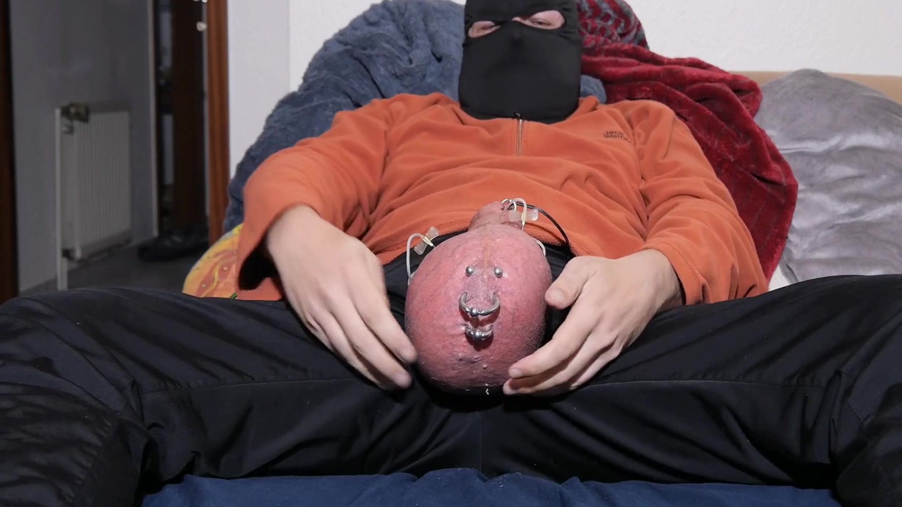 I Inflate My Bag Into A Balloon!