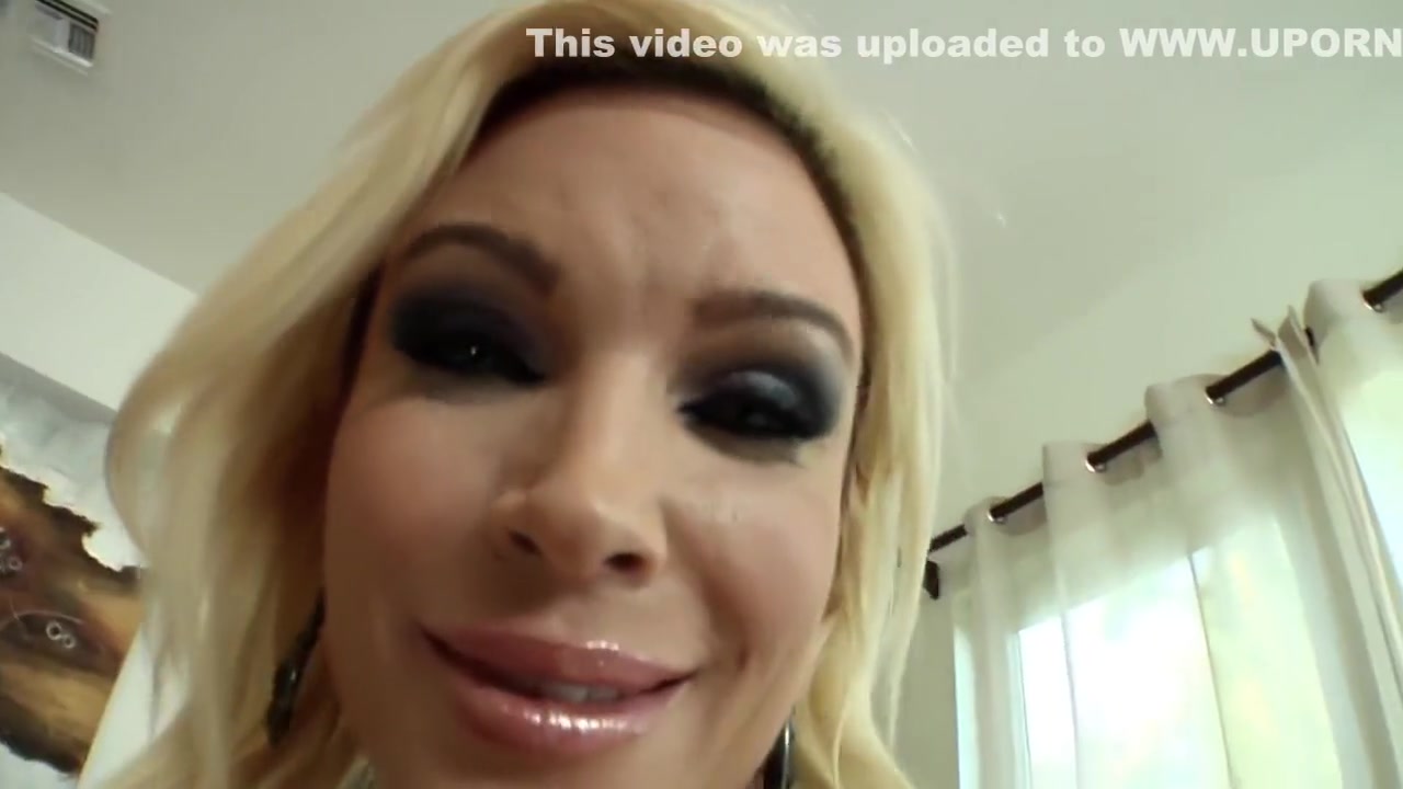 Great Scene And Show Milf Big Boobs Swalow Cumshots Teaser#1 With Erik Everhard, Diamond Foxxx And Steve Holmes