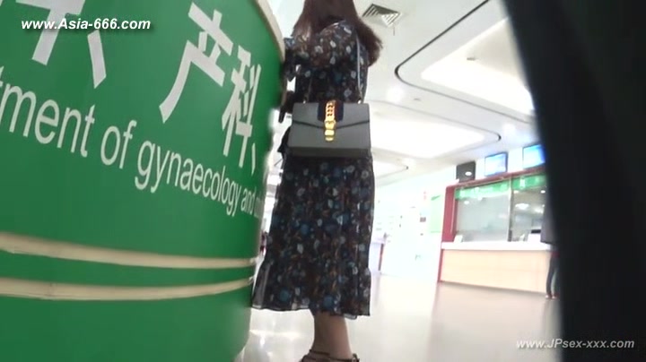 peeping chinese amateur upskirt.45