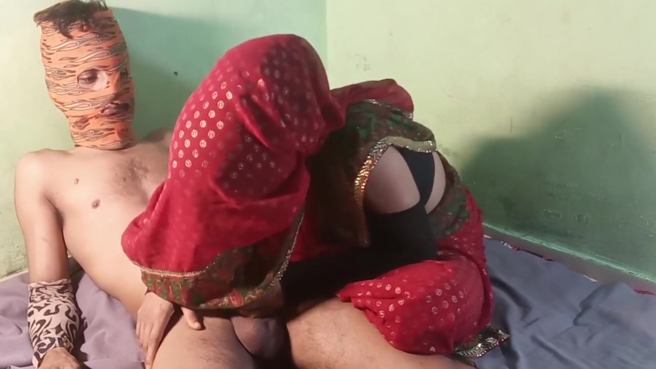 Bhabhi Ki Chut Me Ice Cream Daal Kar Chusa Aur Bhabhi Ki Gand Chudai Ki