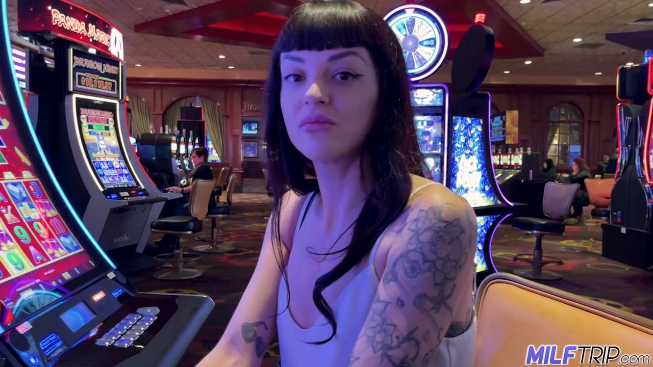 Cute MILF Jackpot