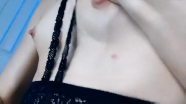 Horny Shemale Wanking Her Dick So Hard On Cam