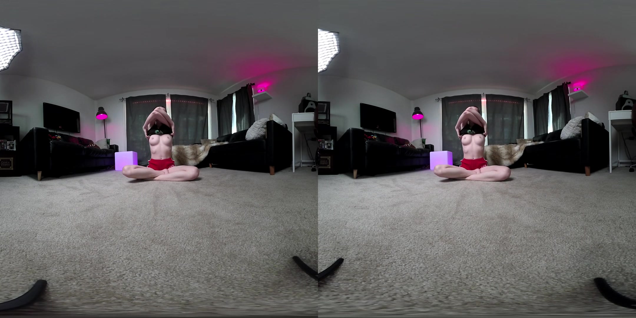 Stretching - Amtateur Solo Voyeur - Emilybloom - Sexlikereal
