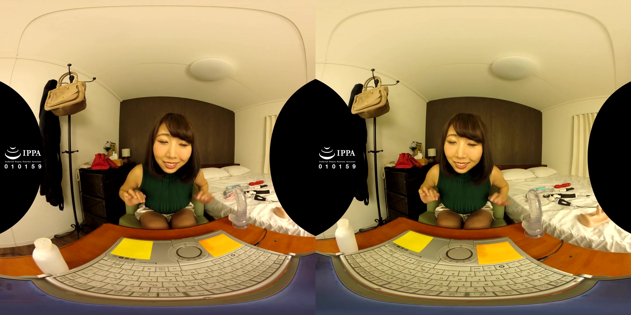 Tsubasa Arisaka in Tsubasa Arisaka Virtual Sex Through Live Chat with a Married Woman - CasanovA