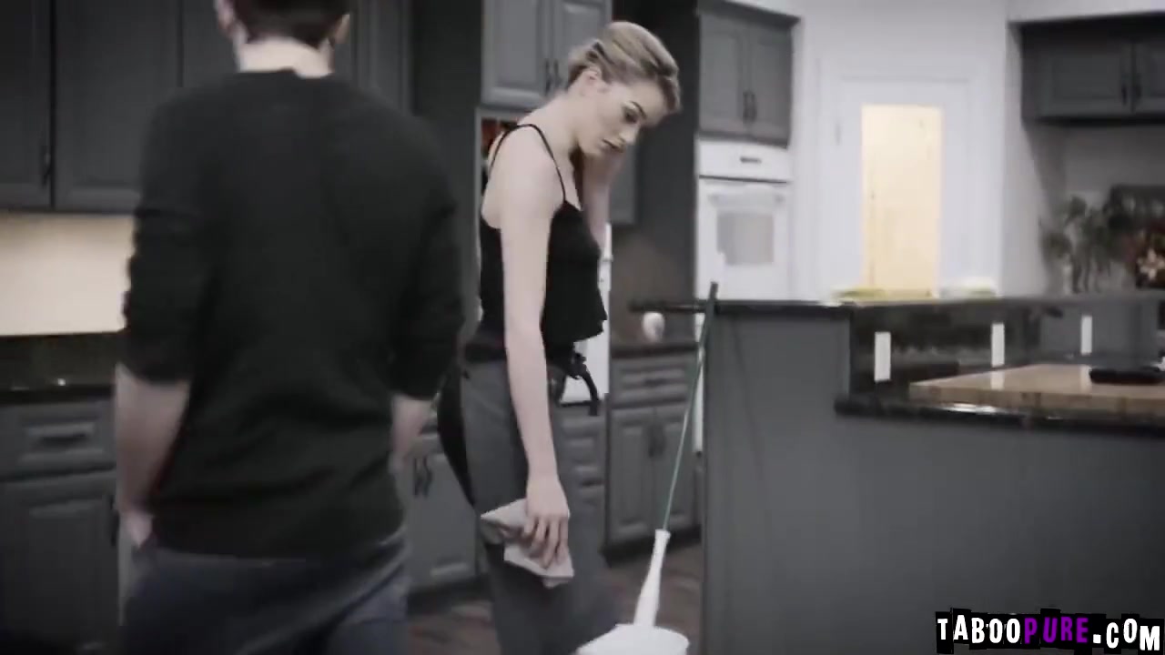 Hardworking Maid Bouncing Off Her Pussy On Top Of Alex