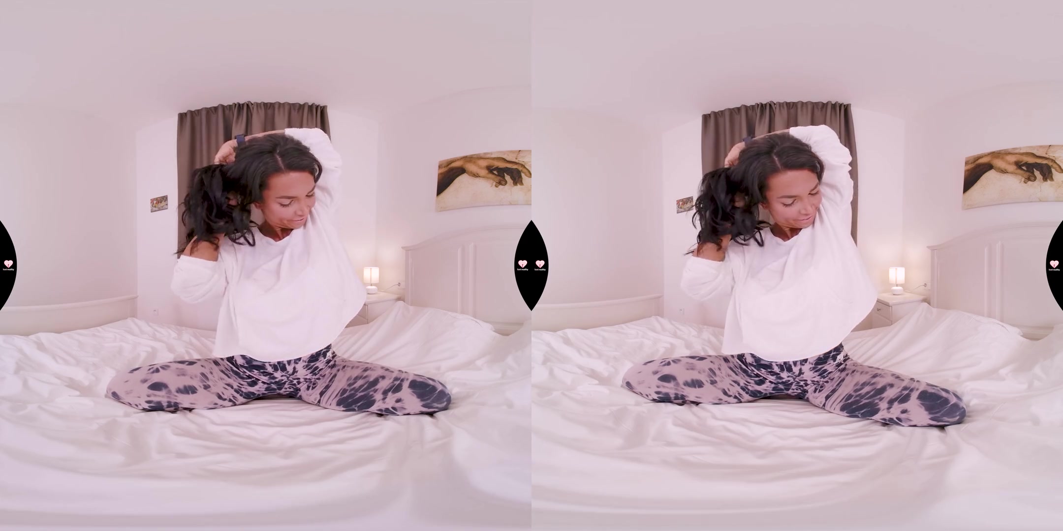 Bust Chloe Masturbates On Her Bed