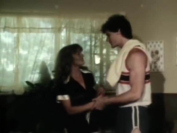 Juliet Anderson, Lisa De Leeuw, Little Oral Annie in vintage fuck movie