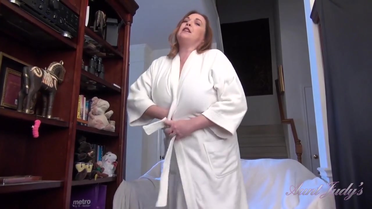 Your Busty Milf Step- Denise Gives You A Handjob pov - Judys