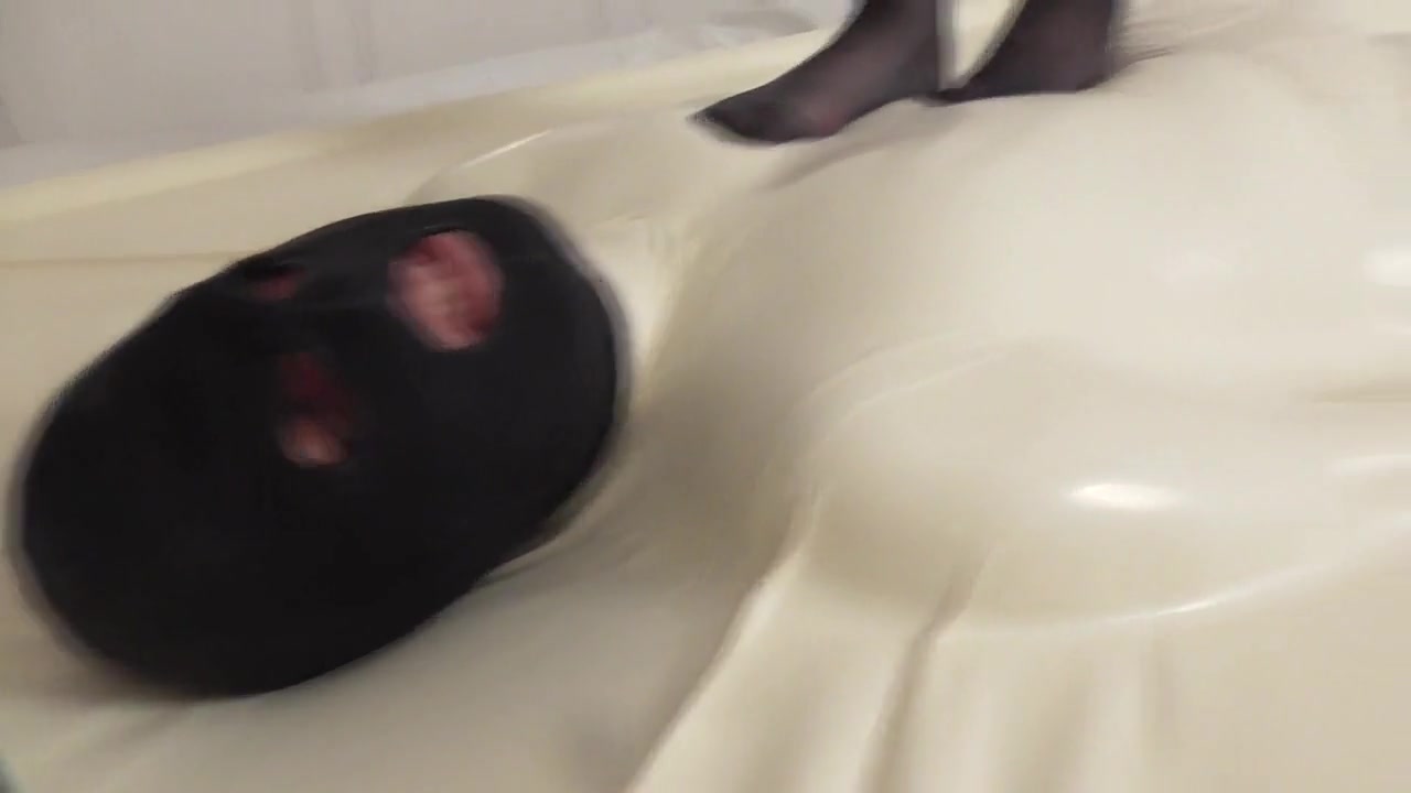 Trampling in vacuum bed by Femdom Austria