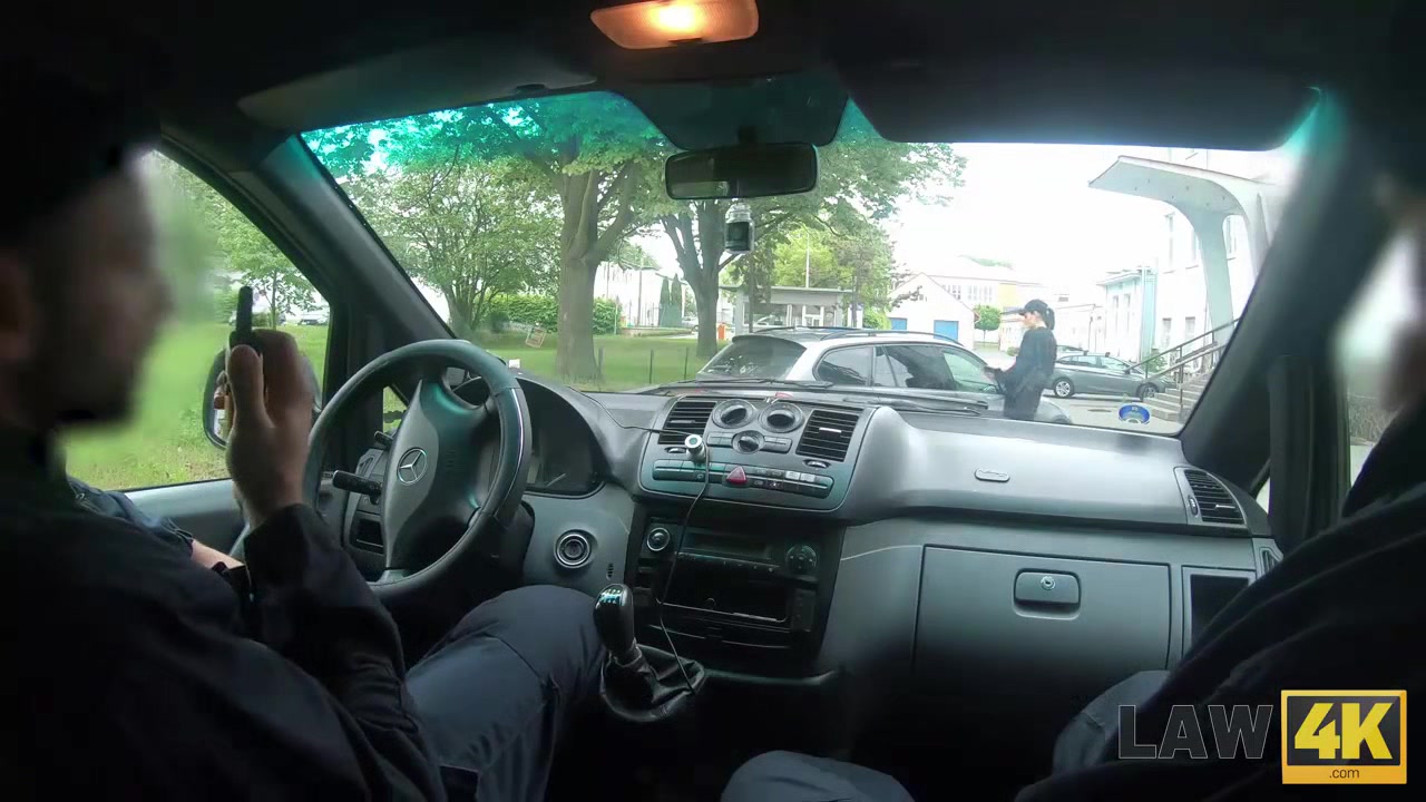 LAW4k. Smart girl Leanne Lace steals BMW but security guards fuck
