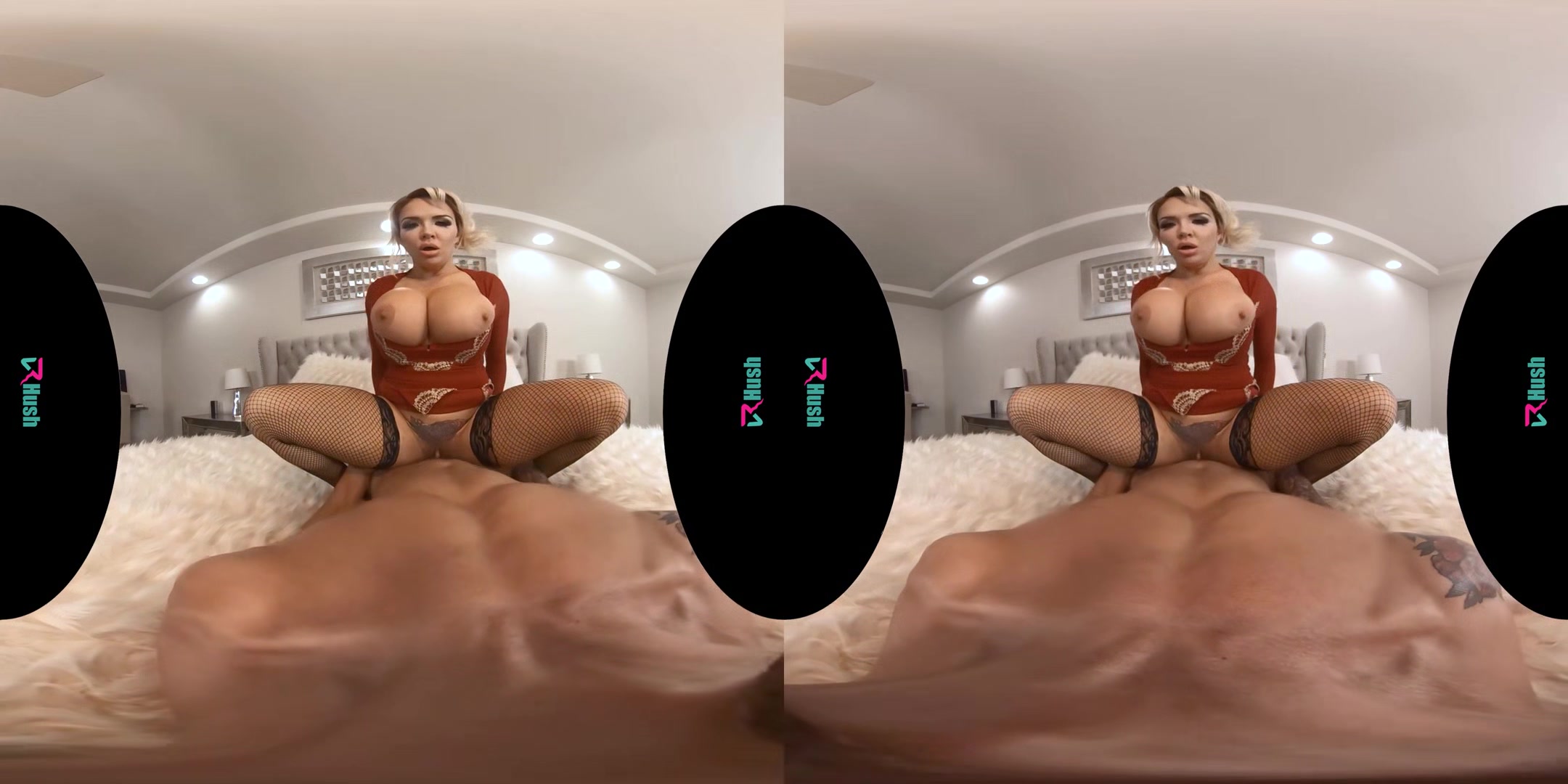 VRHUSH Busty MILF Anna Nicole West fucked by her new roommate
