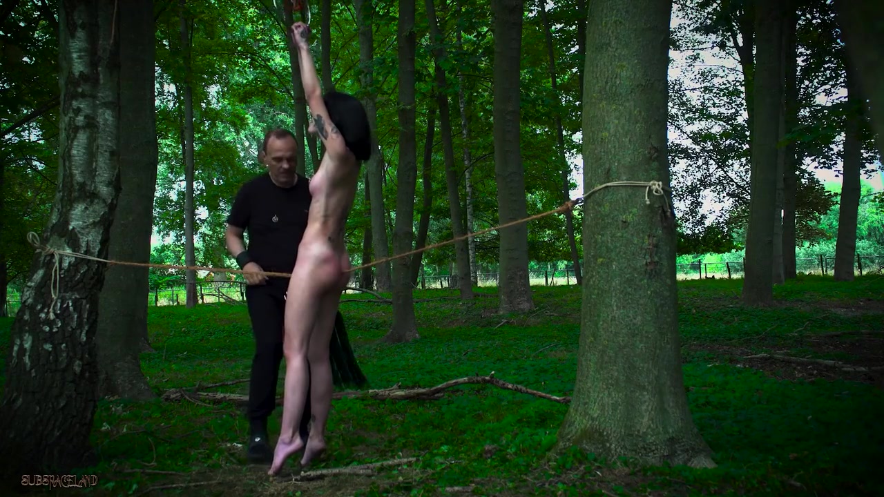 Hot Submissive Babe Gets Hard Fuck And Spanking In Bdsm