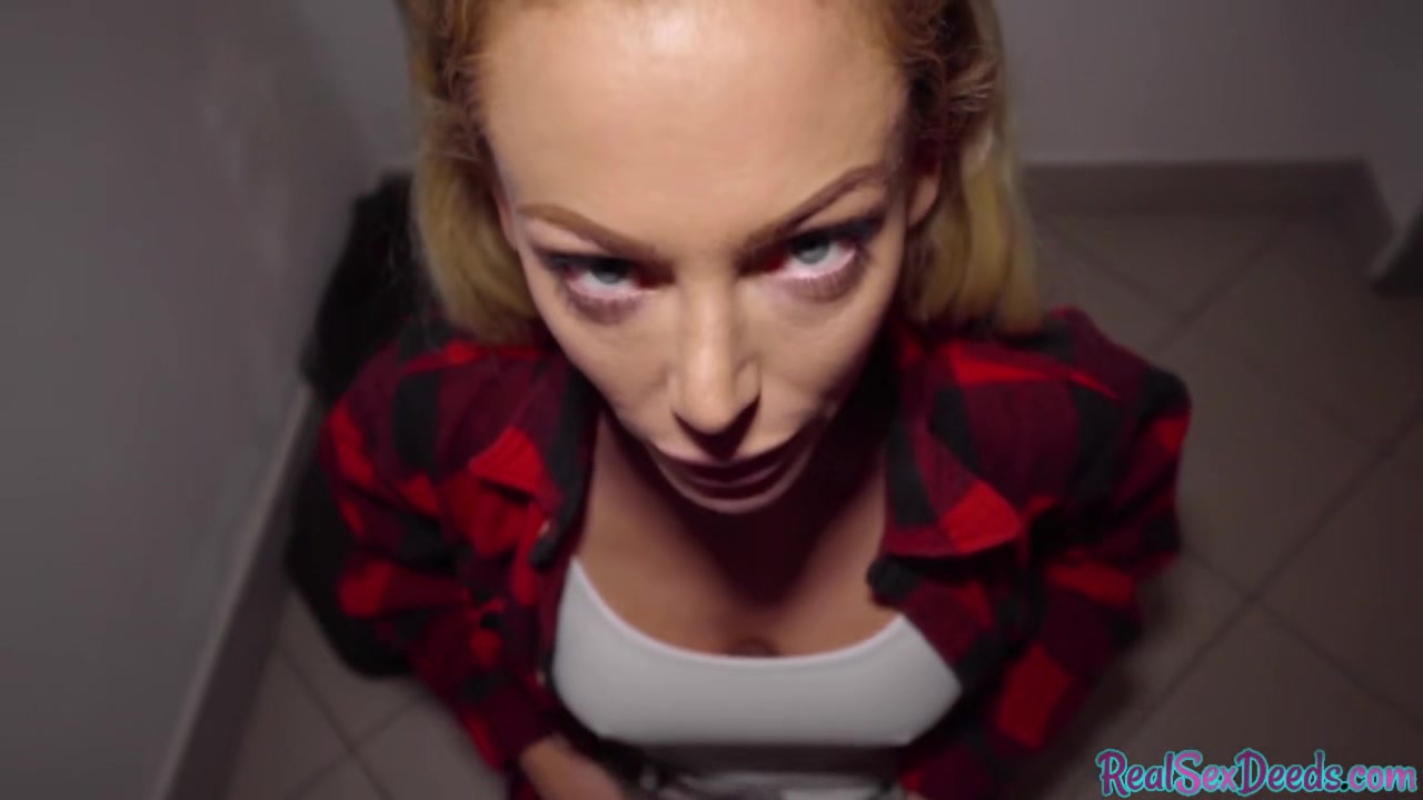 Throating bigass blonde lady doggystyled in POV pussy fuck