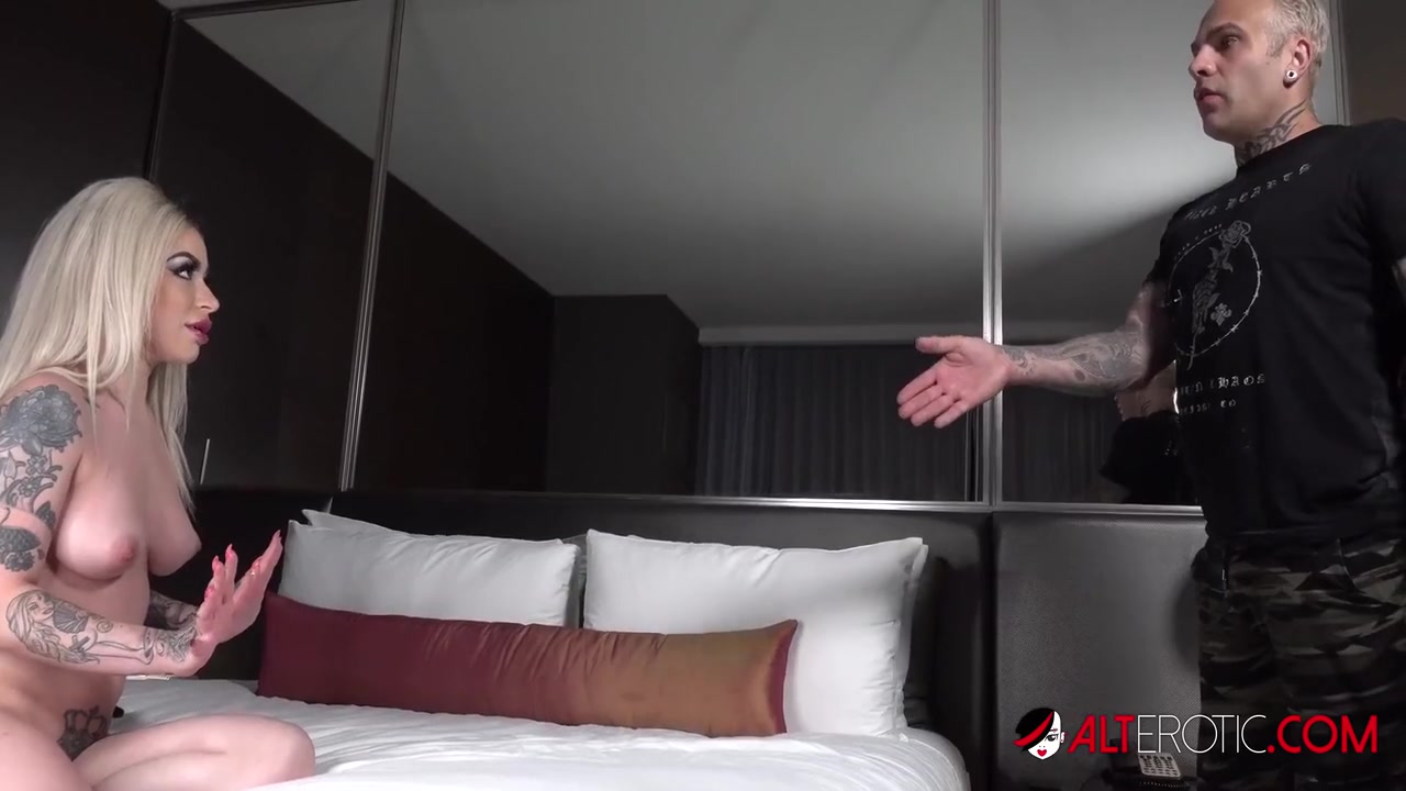 Alt Blonde Adriana Lynn Gets Pounded