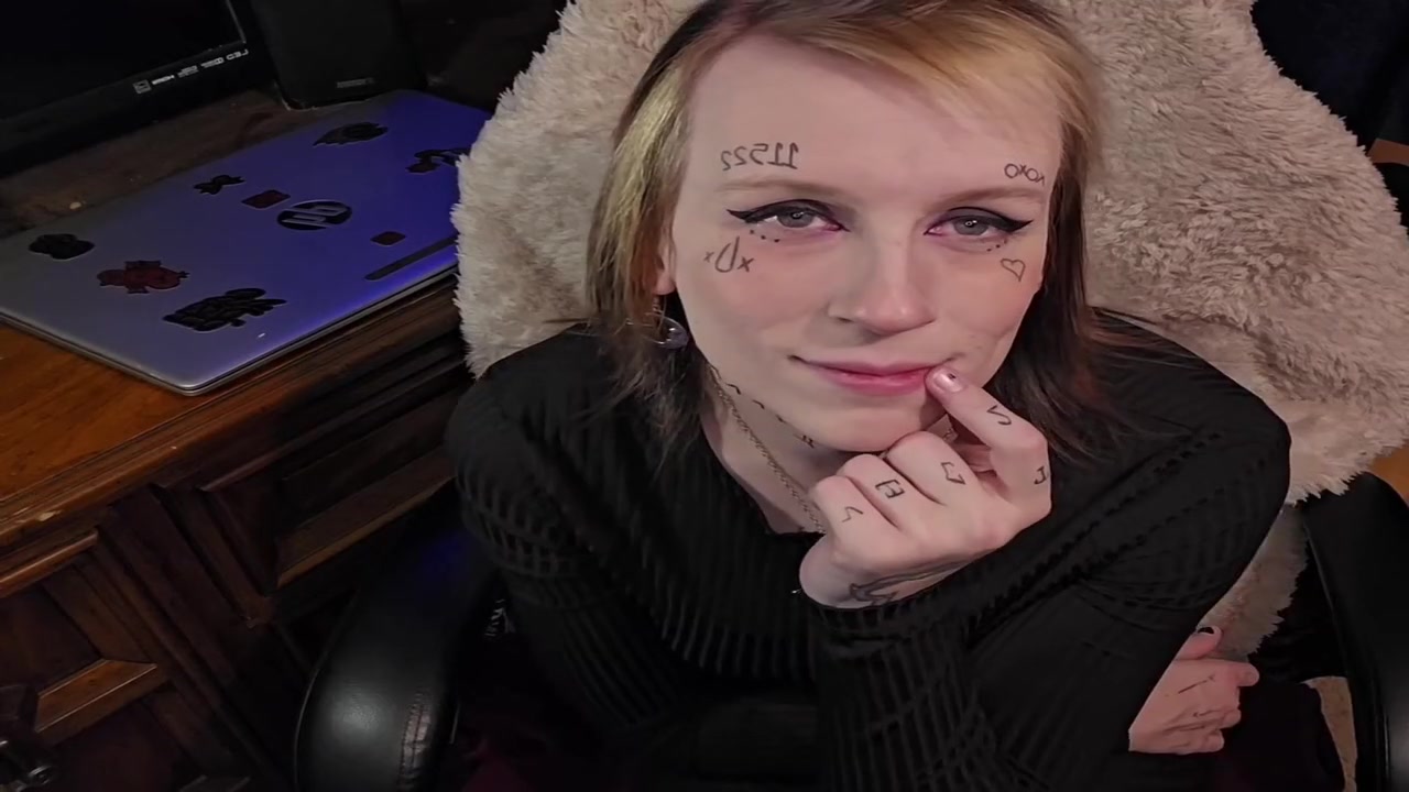 T-girl Needs Some Dick When She Gets Home