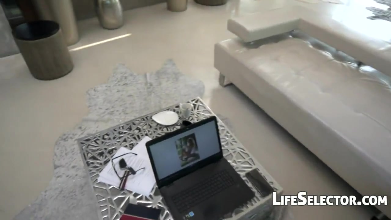 A Day In The Life Of A Model Agent