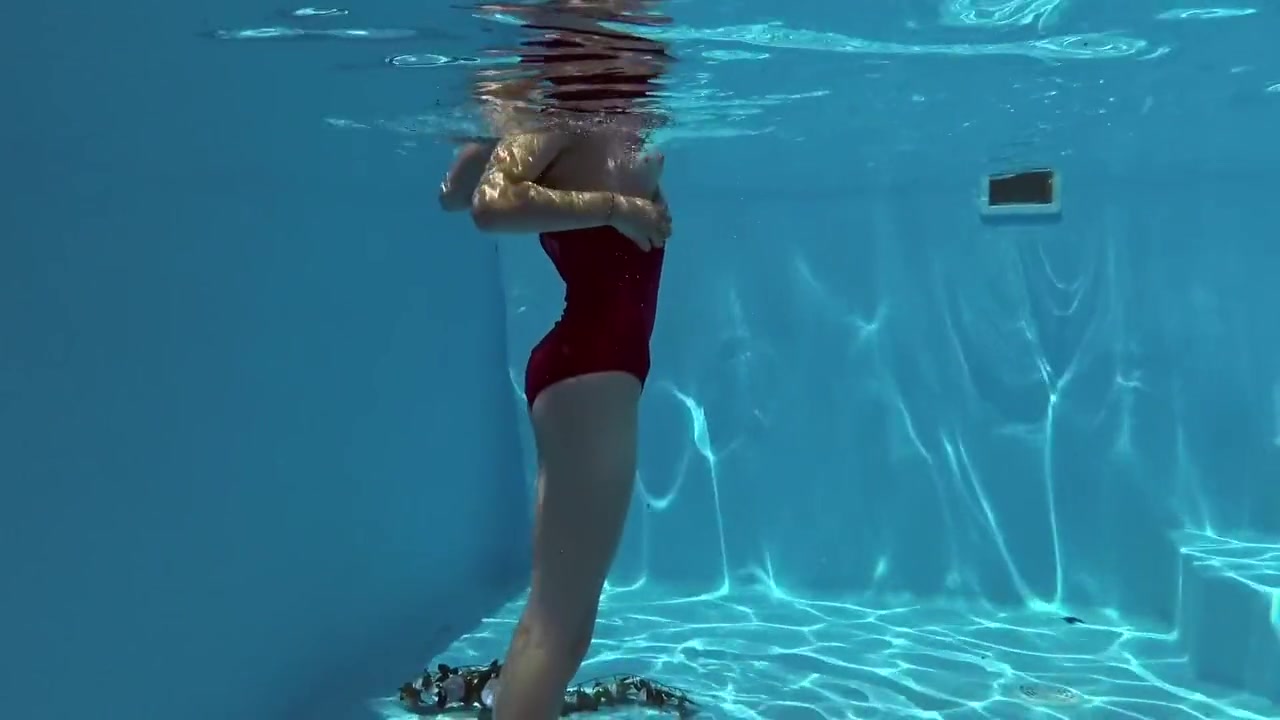 Fernanda Releve Pink Swimsuit Gymnast In The Pool