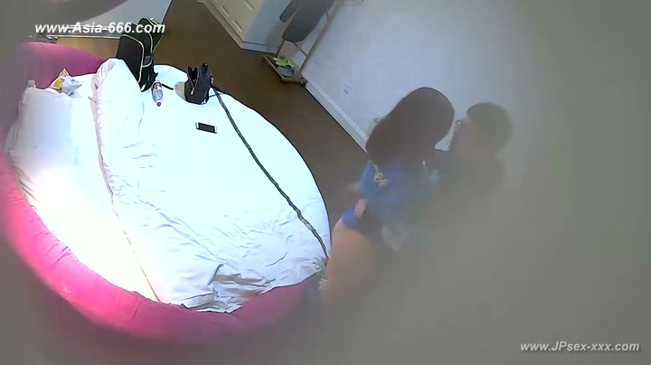 Hackers use the camera to remote monitoring of a lover's home life.173