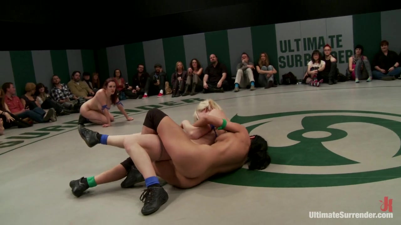 5 Girl Squirt Fest Losers Get Dominated By The Winners And The Ref - Publicdisgrace