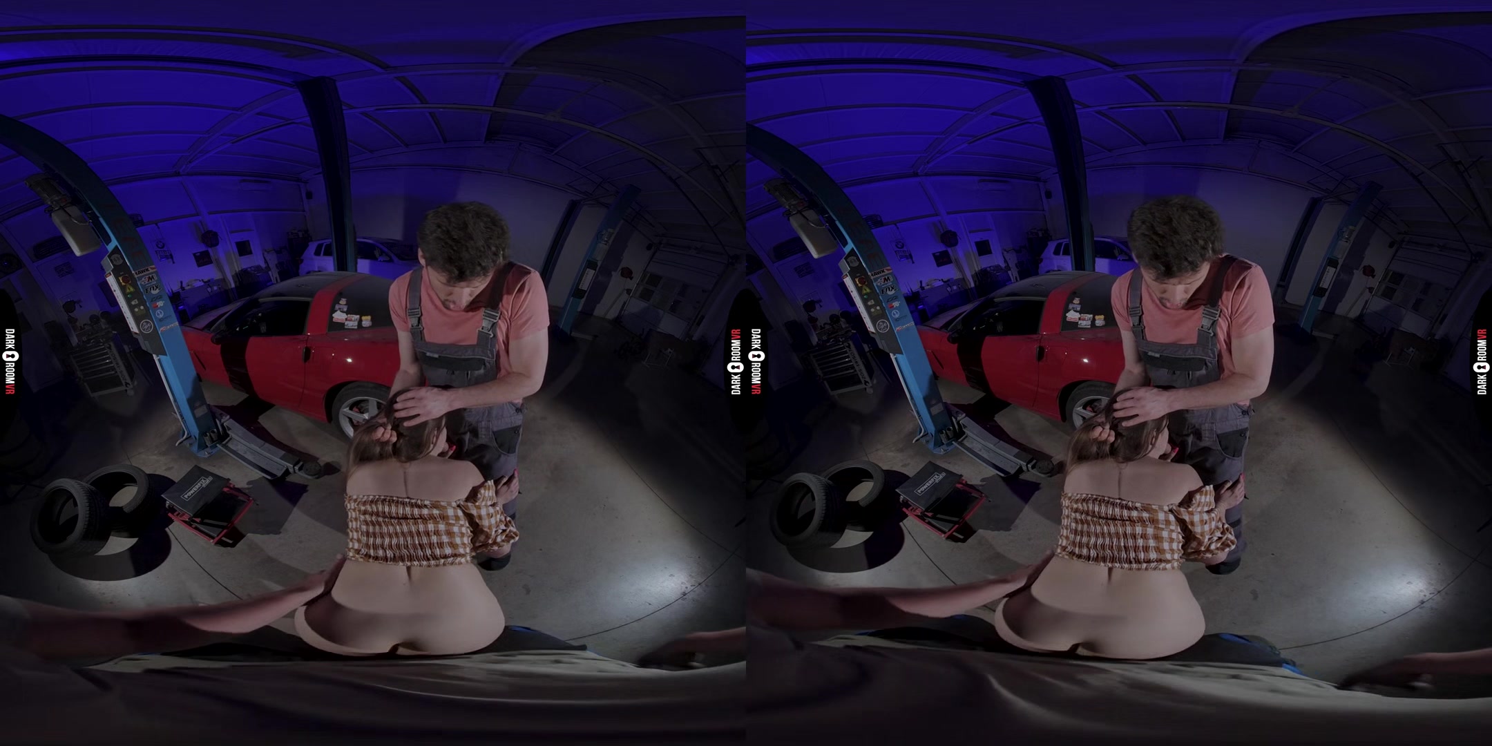 Serina Gomez VR Porn: Pussy Oil Change - DarkRoomVR