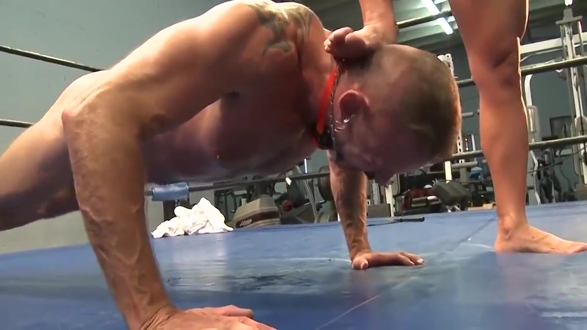 Gym Training Misery With Jessie Balboa And Colin Steele