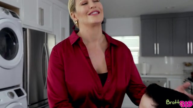 My Stepsisters Sexy Thanksgiving - S20:E9 - Brattysis